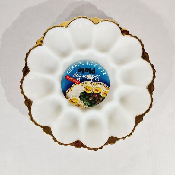 Vtg Anchor Hocking Milk Glass Deviled Egg Plate 22K Gold Trim Scalloped Edge - Picture 2 of 7